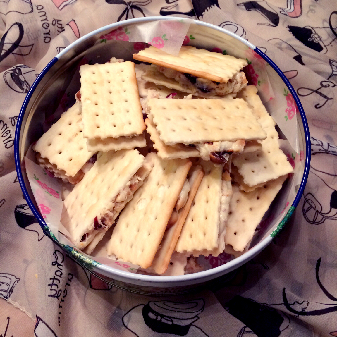 牛轧糖夹心苏打饼干