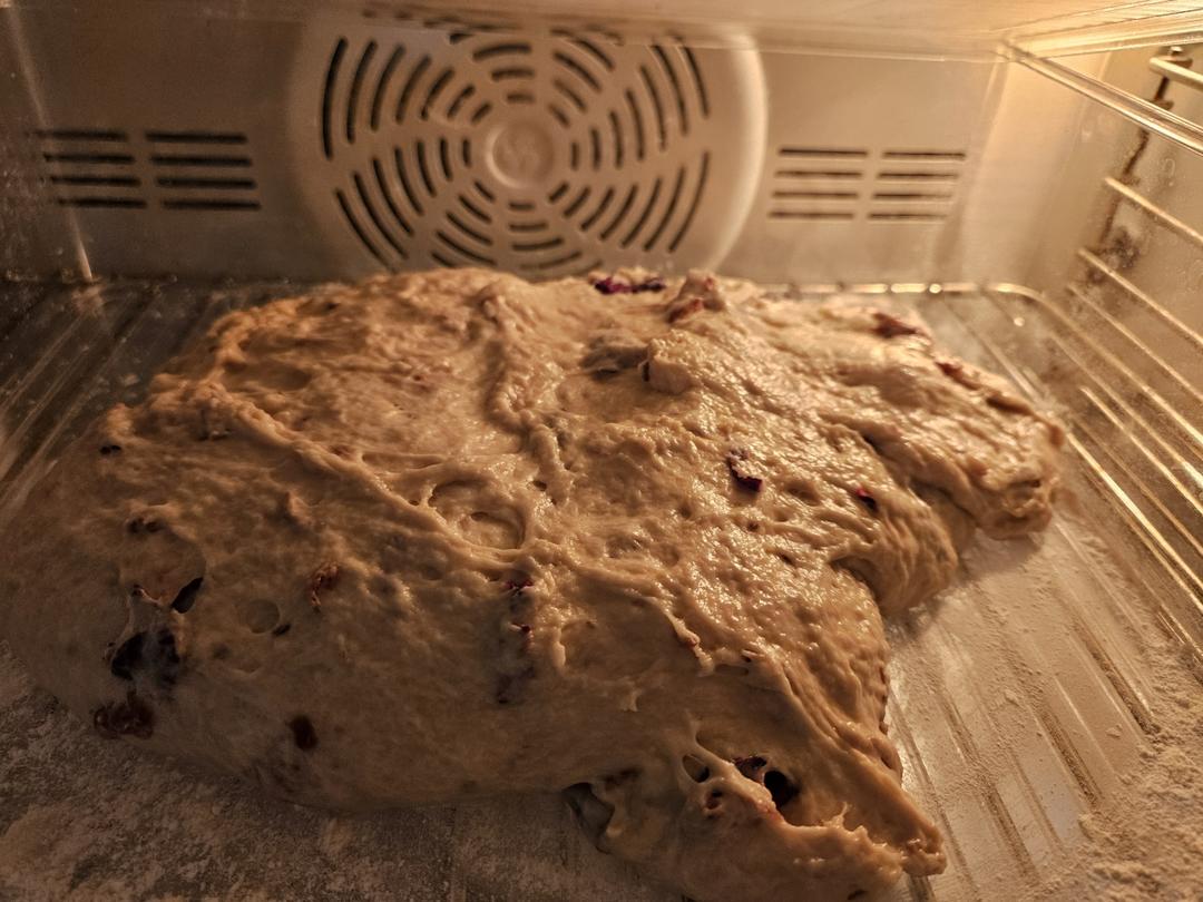 色与香同赋的玫瑰吐司