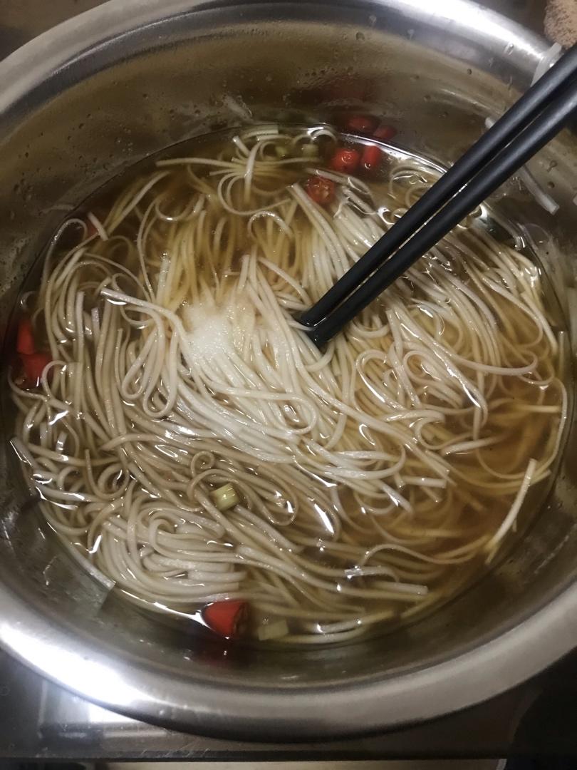 一碗热汤面