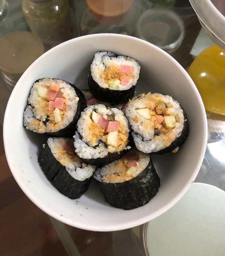 自制寿司（含寿司醋配方和超详细寿司卷法）