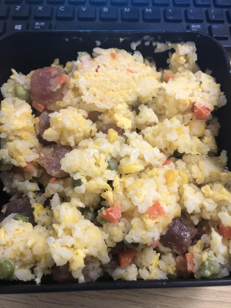 爆好吃的无敌腊肠炒饭
