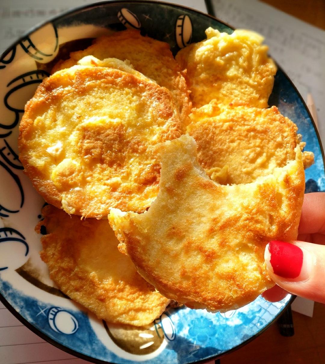 鸡蛋煎馒头片