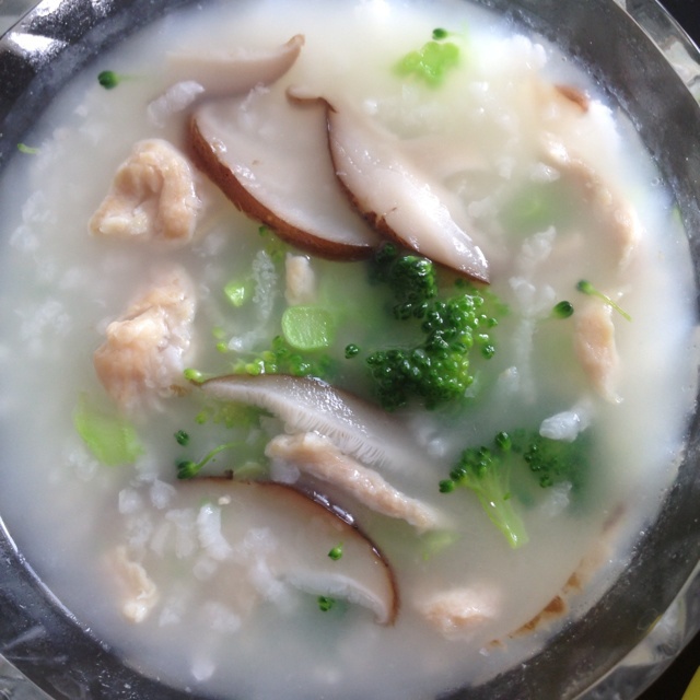 香菇鸡肉粥