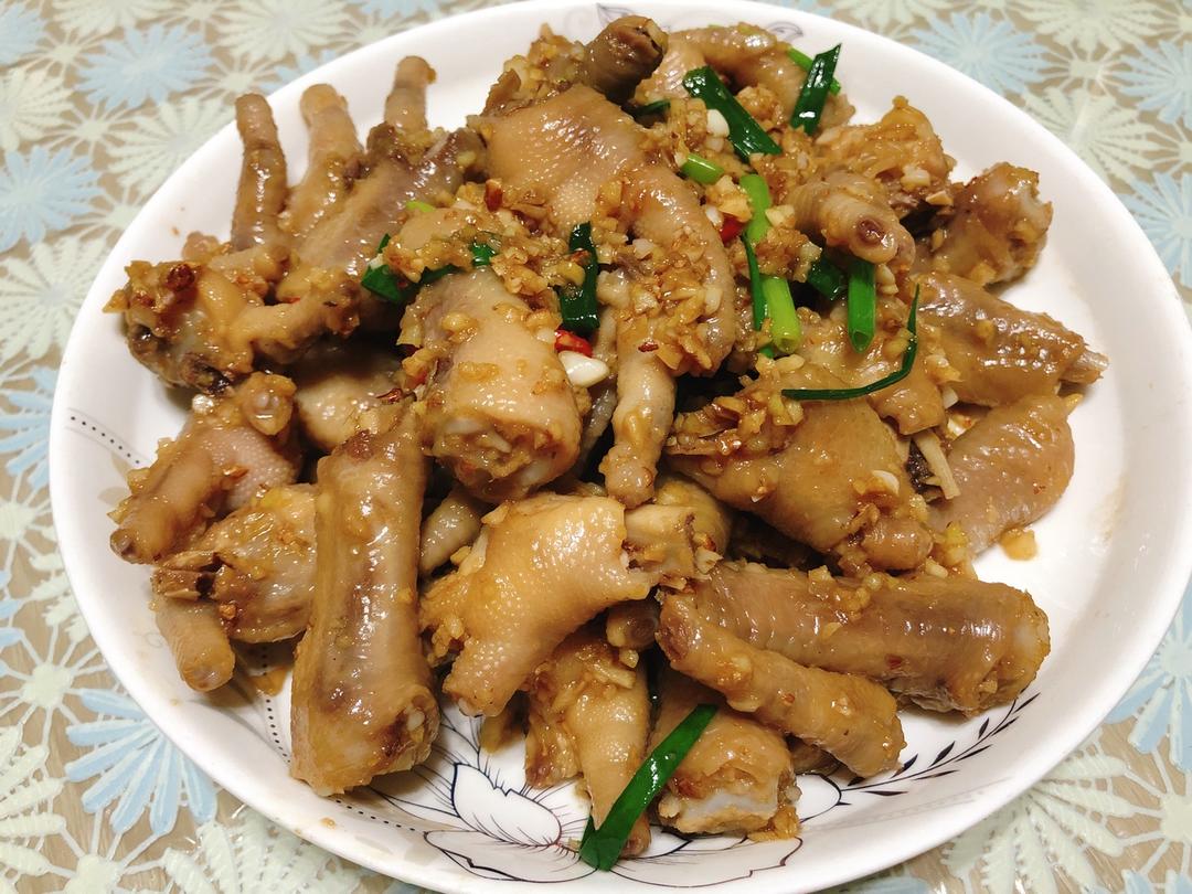 回味无穷的沙姜鸡脚