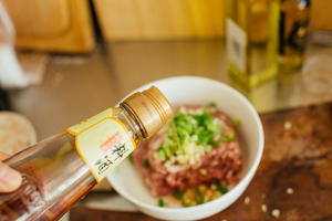 【山姆厨房】蚕豆肉丸汤的做法 步骤4