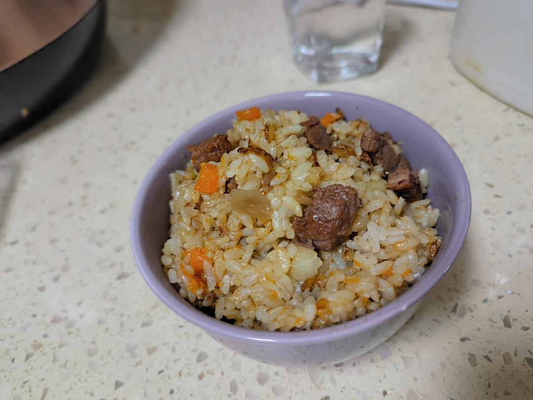 吃光光牛肉土豆焖饭