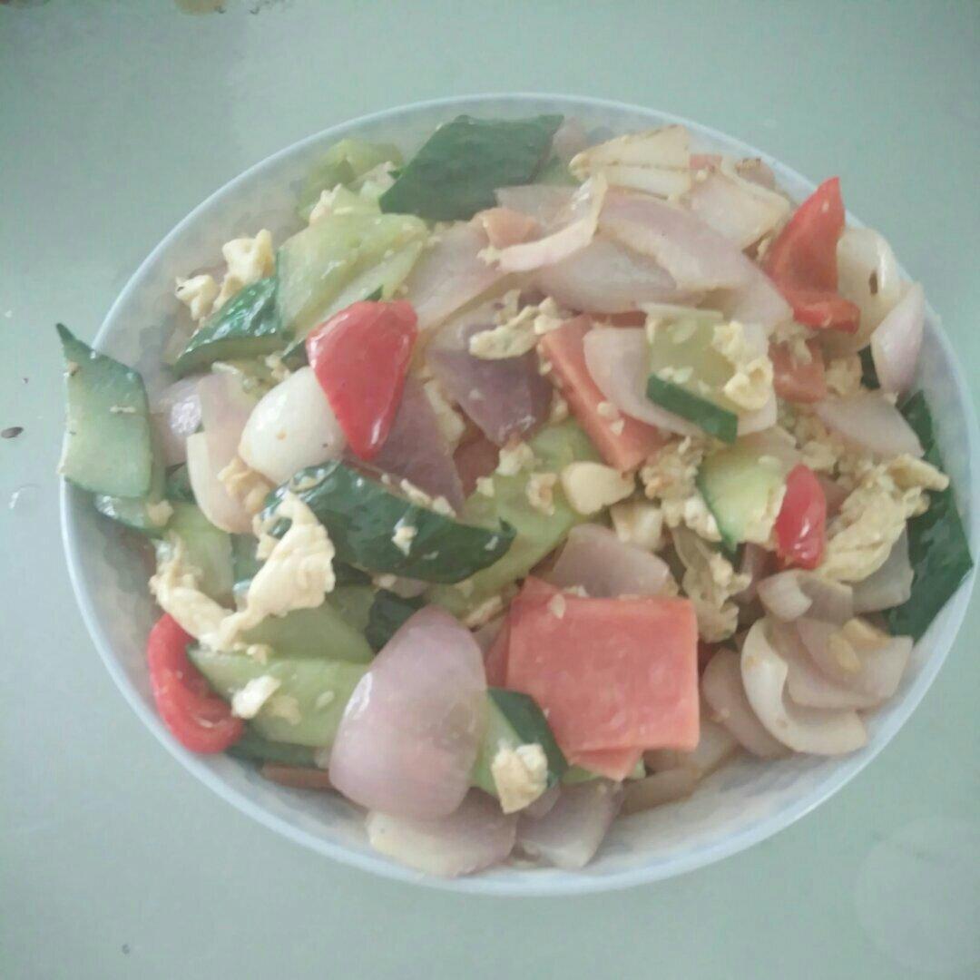 洋葱青花火腿肠炒蛋