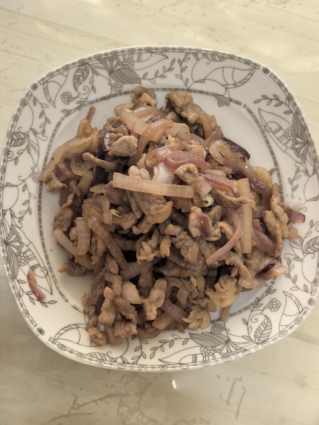 洋葱炒肉（宝宝爱吃）