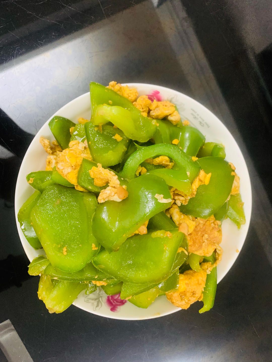超级下饭的青椒炒鸡蛋