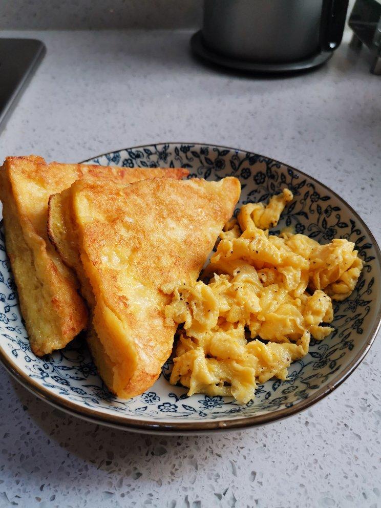 French Toast with Egg,Bacon西式早餐