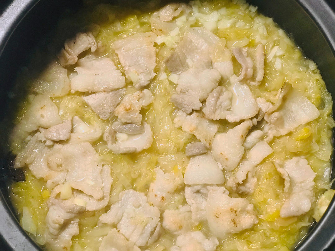 酸菜汆白肉