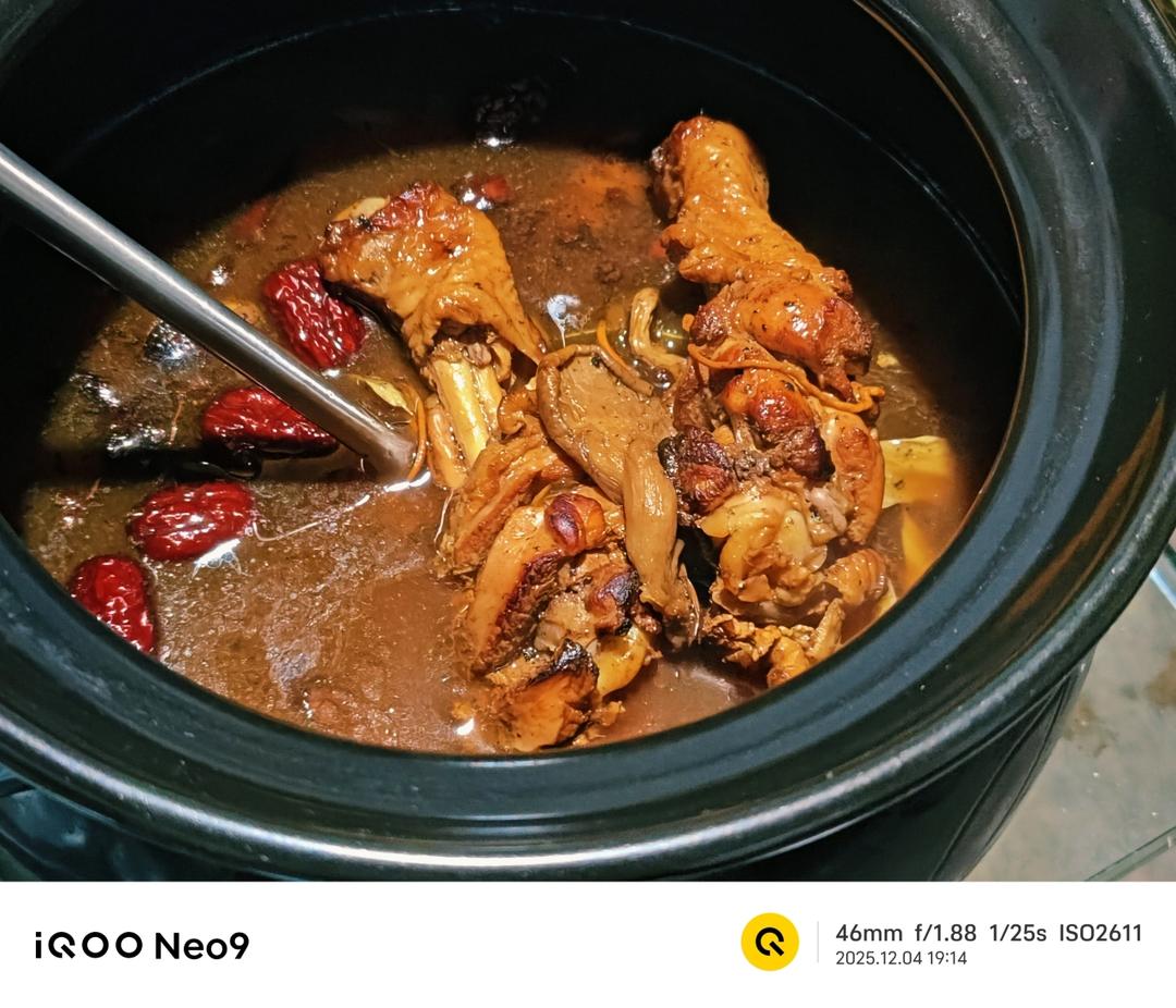 简单美味的菌菇鸡汤