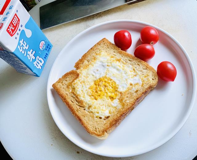 快手早餐——鸡蛋火腿芝士土司的做法