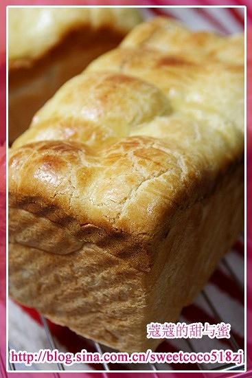 酸奶菠萝土司的做法