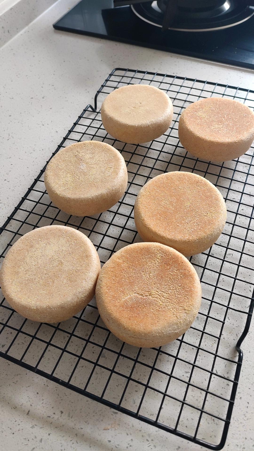 猪柳蛋麦满分 —英式玛芬胚English muffin