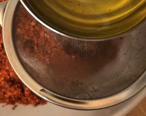 诱人的红油辣椒油的做法 步骤7