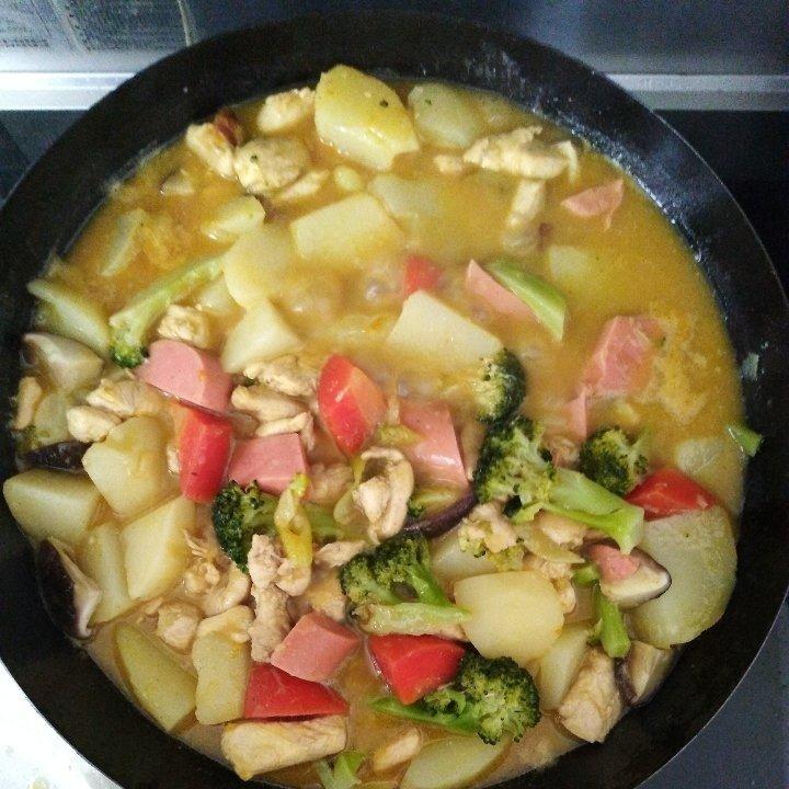鸡胸肉咖喱饭