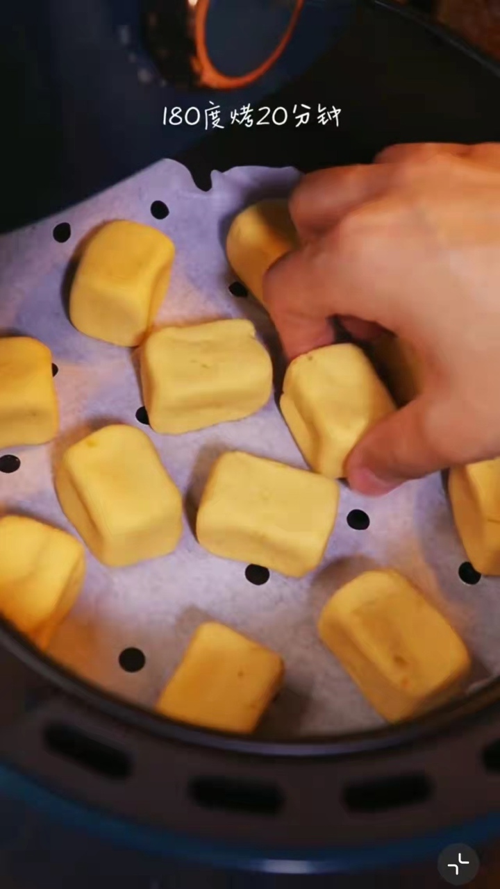 低卡低脂 外脆里糯蜜薯小方                （空气炸锅版）的做法 步骤3
