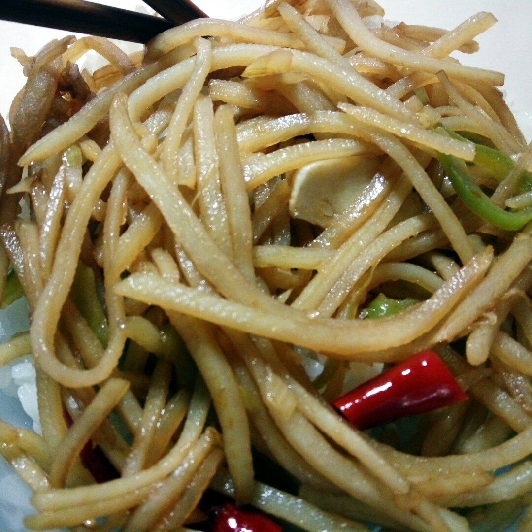 香辣酱炒土豆丝