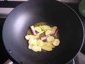 泡椒藕尖炒牛肉的做法 步骤7