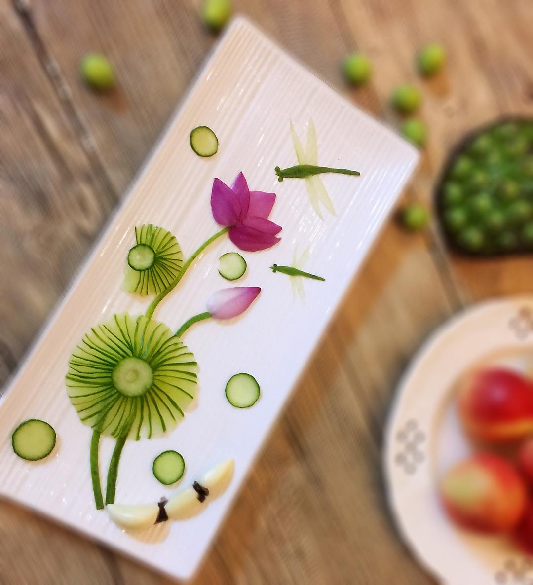 炫紫蓝沁777做的简单美丽的盘饰(9)——冷拼·洋葱荷花