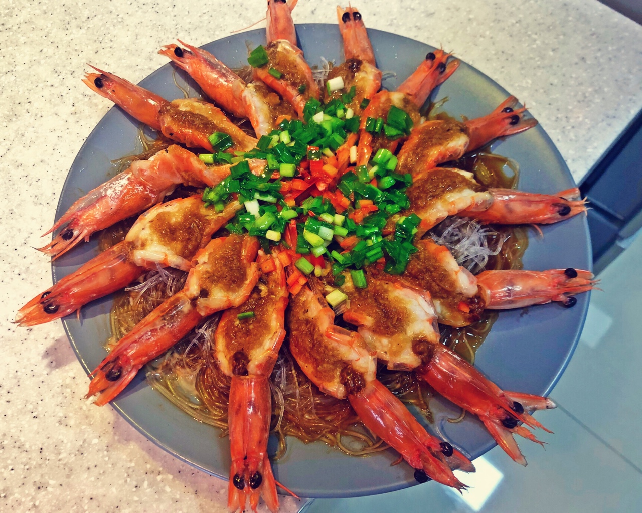 蒜茸粉丝虾的做法