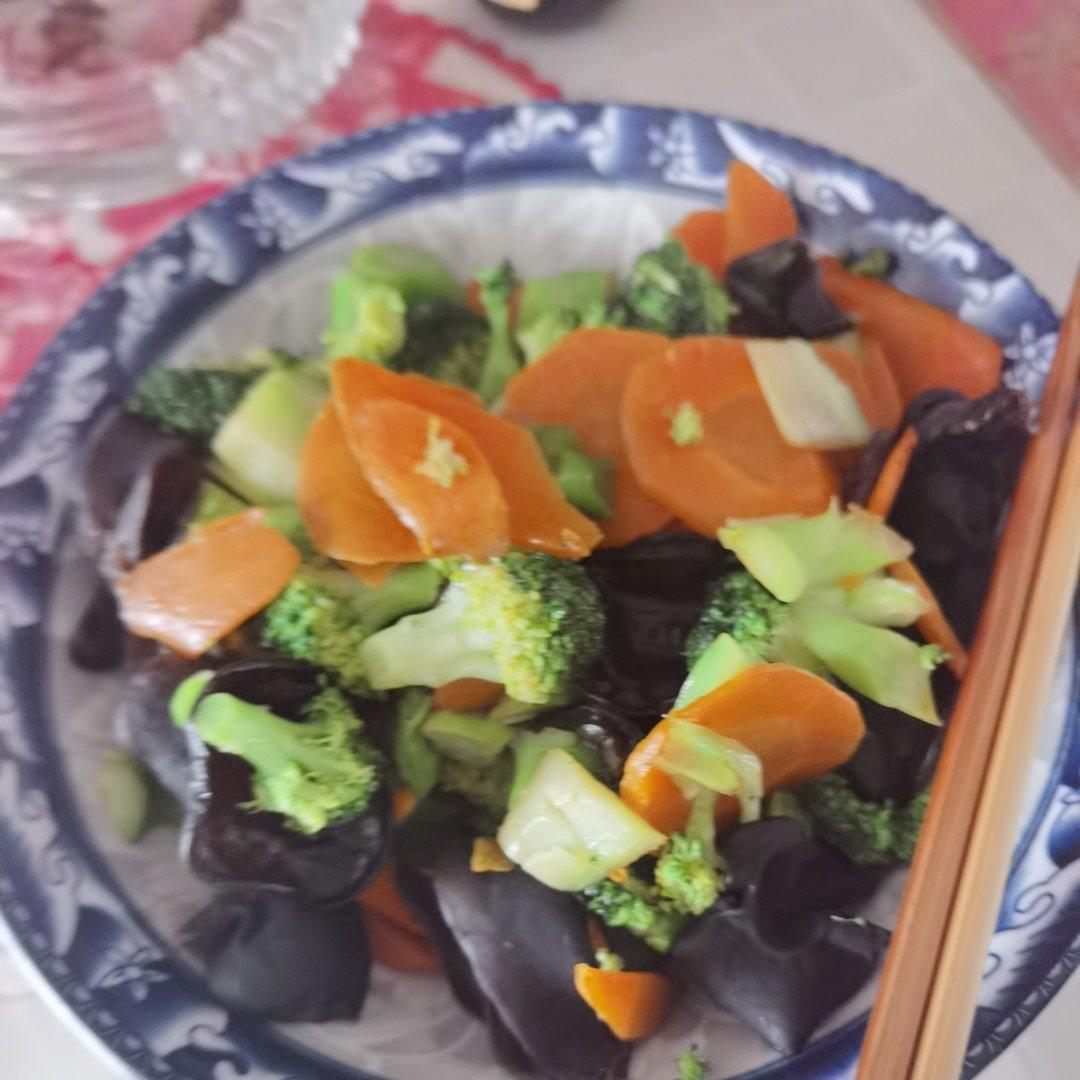清炒胡萝卜西兰花