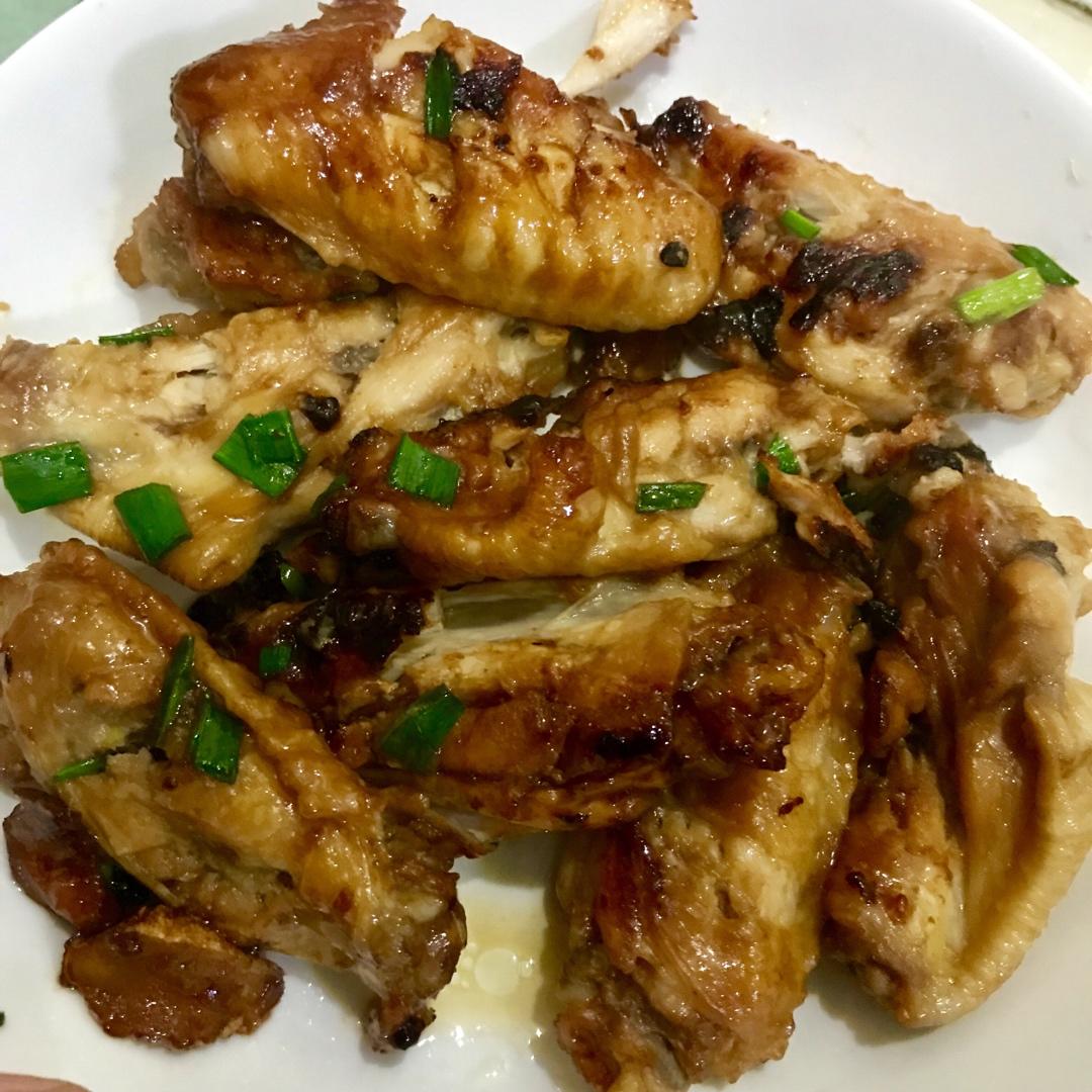 【电饭煲蜜汁鸡翅】