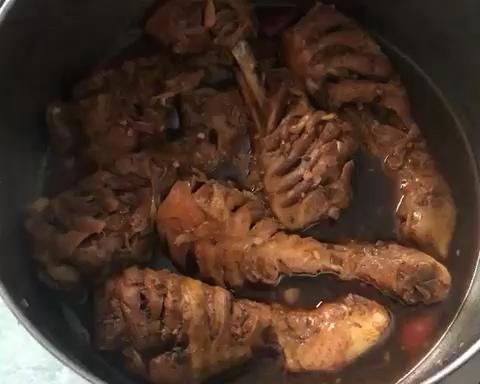 好吃到飞的卤鸡腿