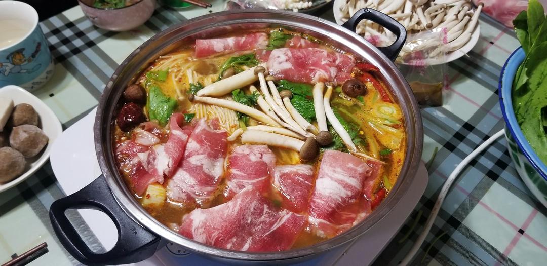 自制麻辣重庆火锅