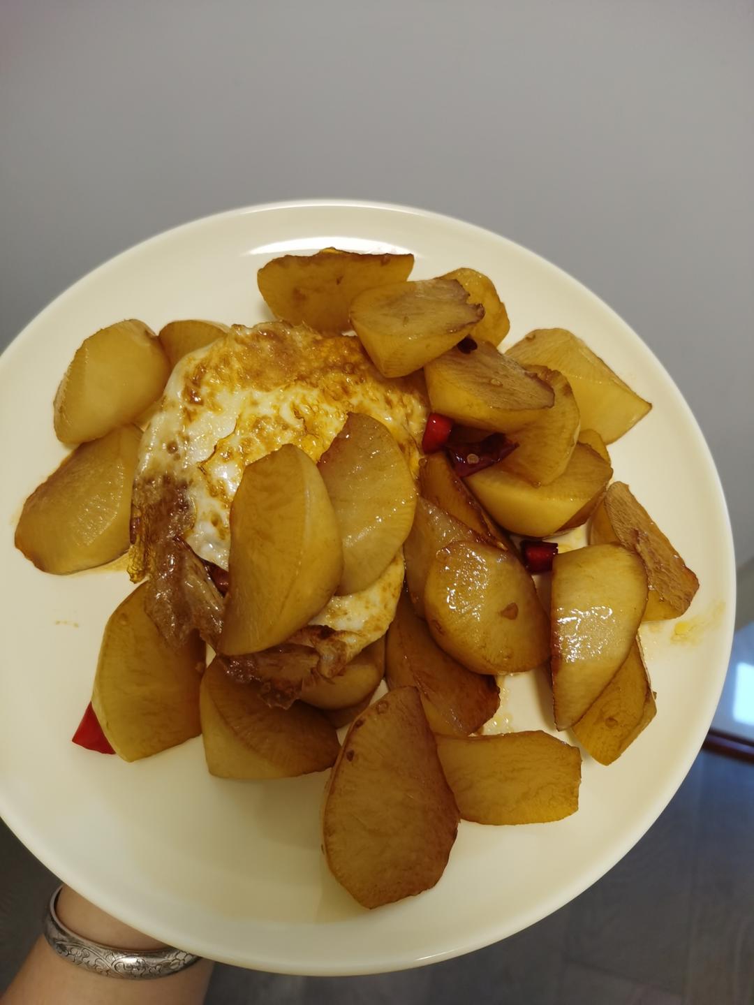 不加一滴水的秘制红烧萝卜