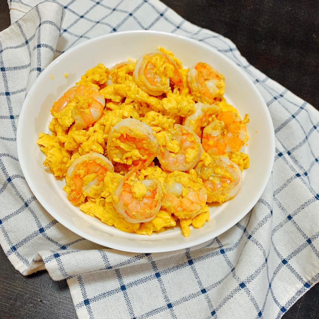 鲜香嫩滑的 虾仁滑蛋