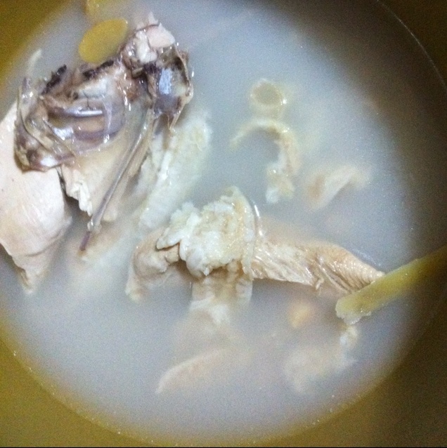 秘制花胶瑶柱土鸡汤