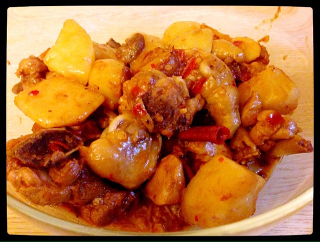 香辣土豆烧鸡块