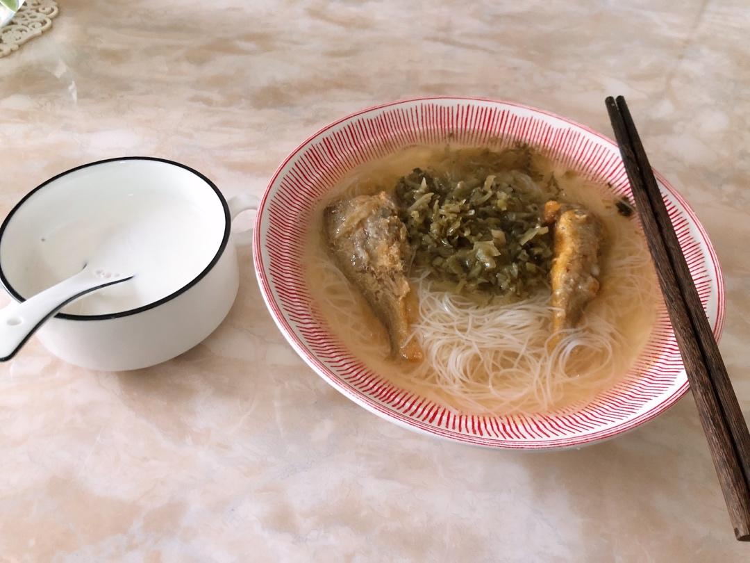 小黄鱼汤面