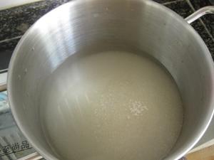 月饼闹中秋之转化糖浆的做法 步骤1