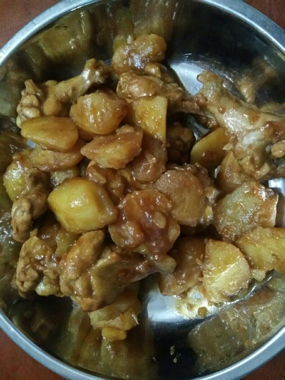 土豆焖鸡腿