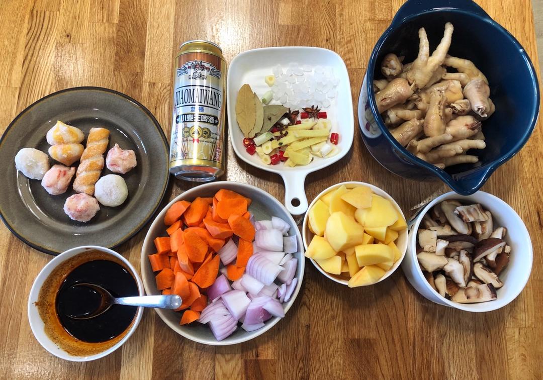 超简单的明虾鸡爪煲