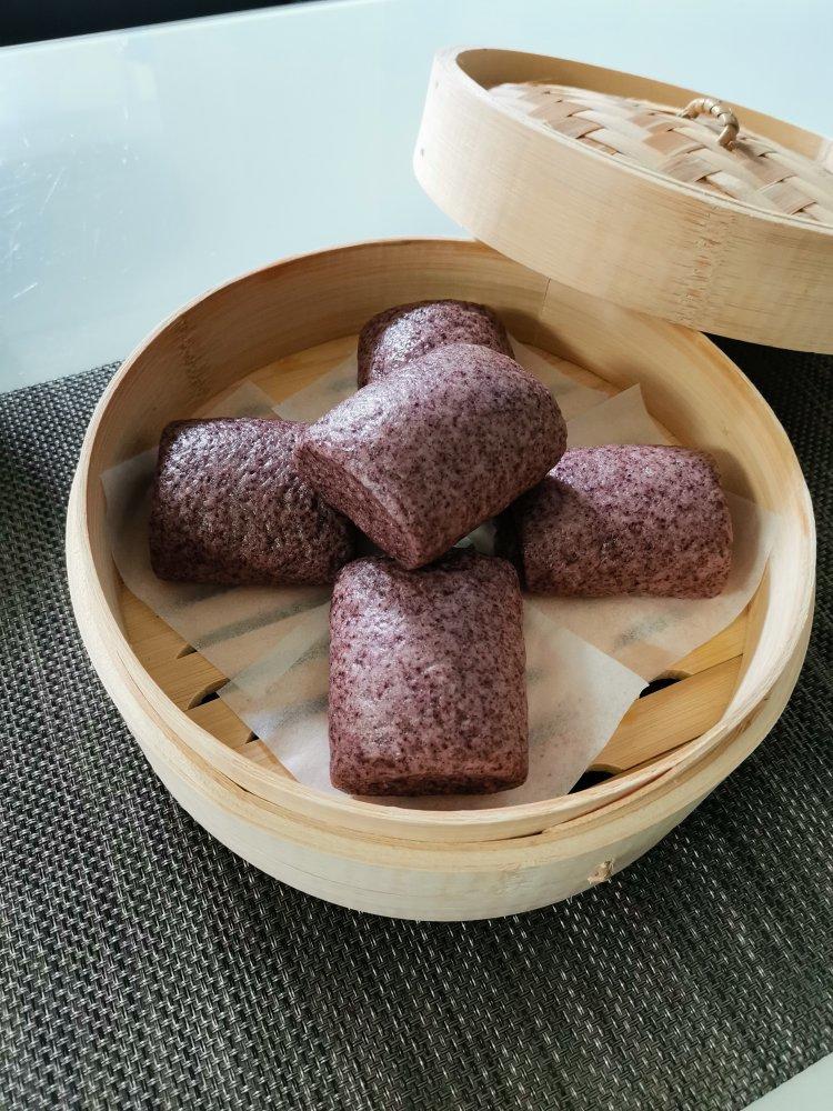 黑米粉刀切馒头