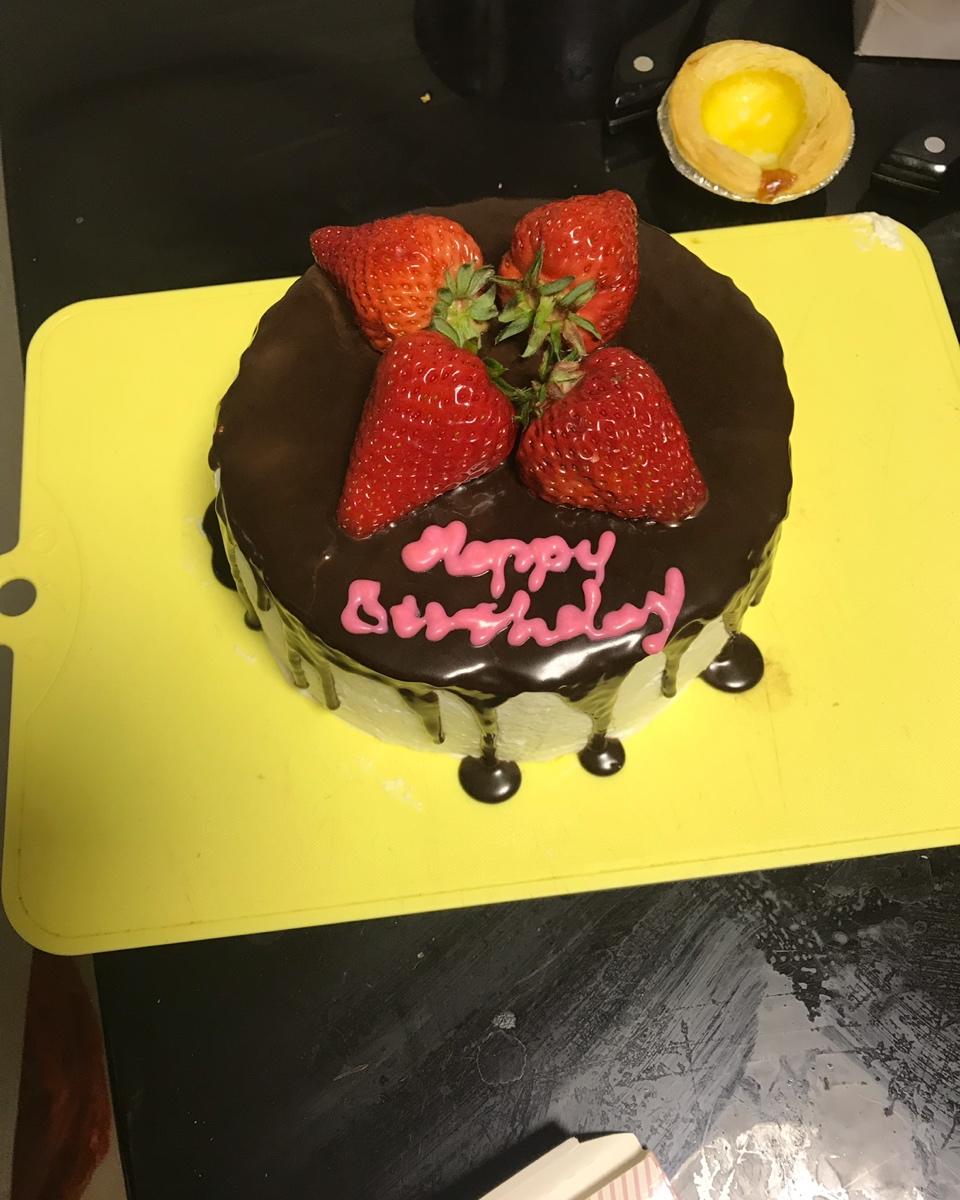 巧克力淋面蛋糕