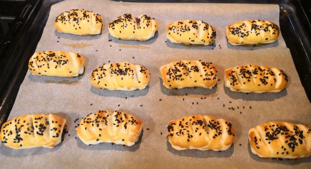 千层酥皮豆沙卷