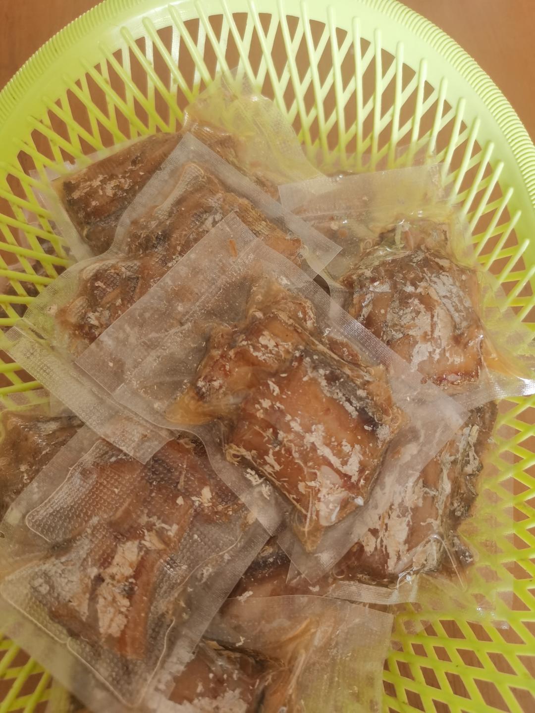 11～NANA香酥无骨入口即化的罐头带鱼