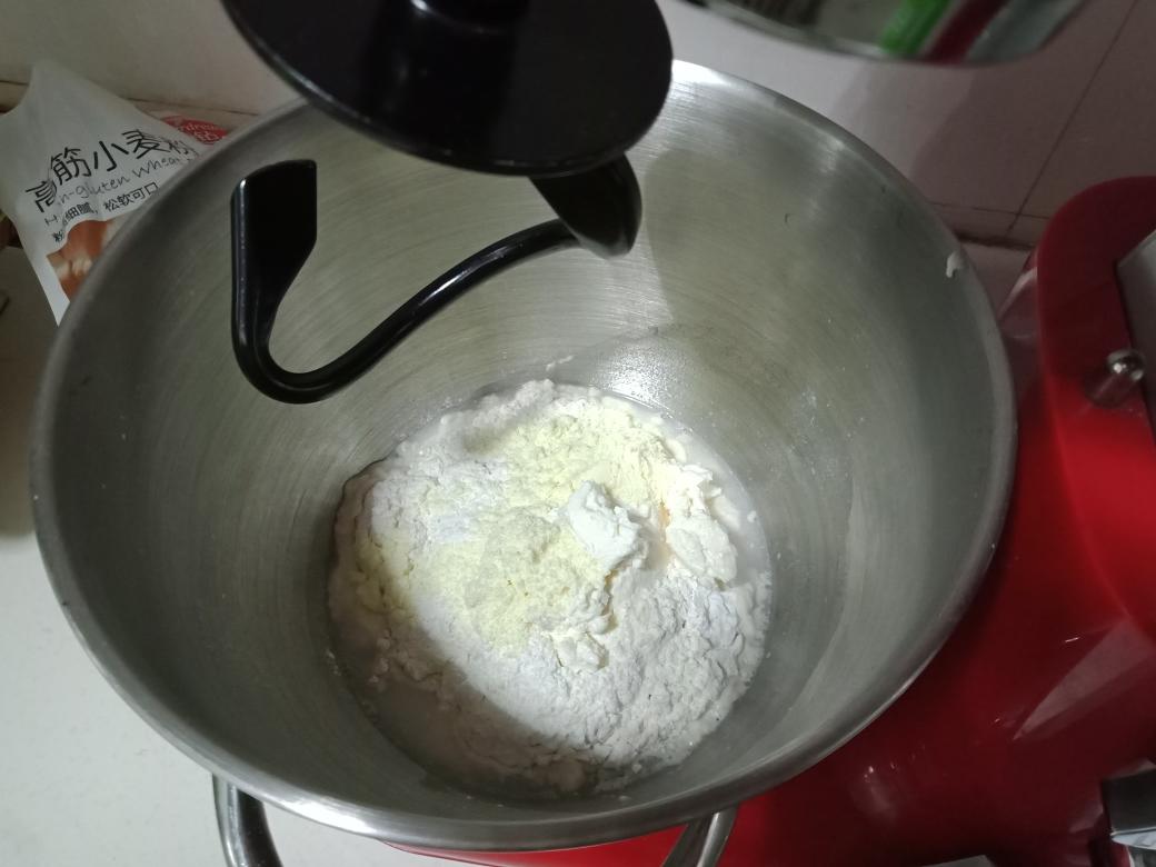 纯奶手撕吐司的做法 步骤1