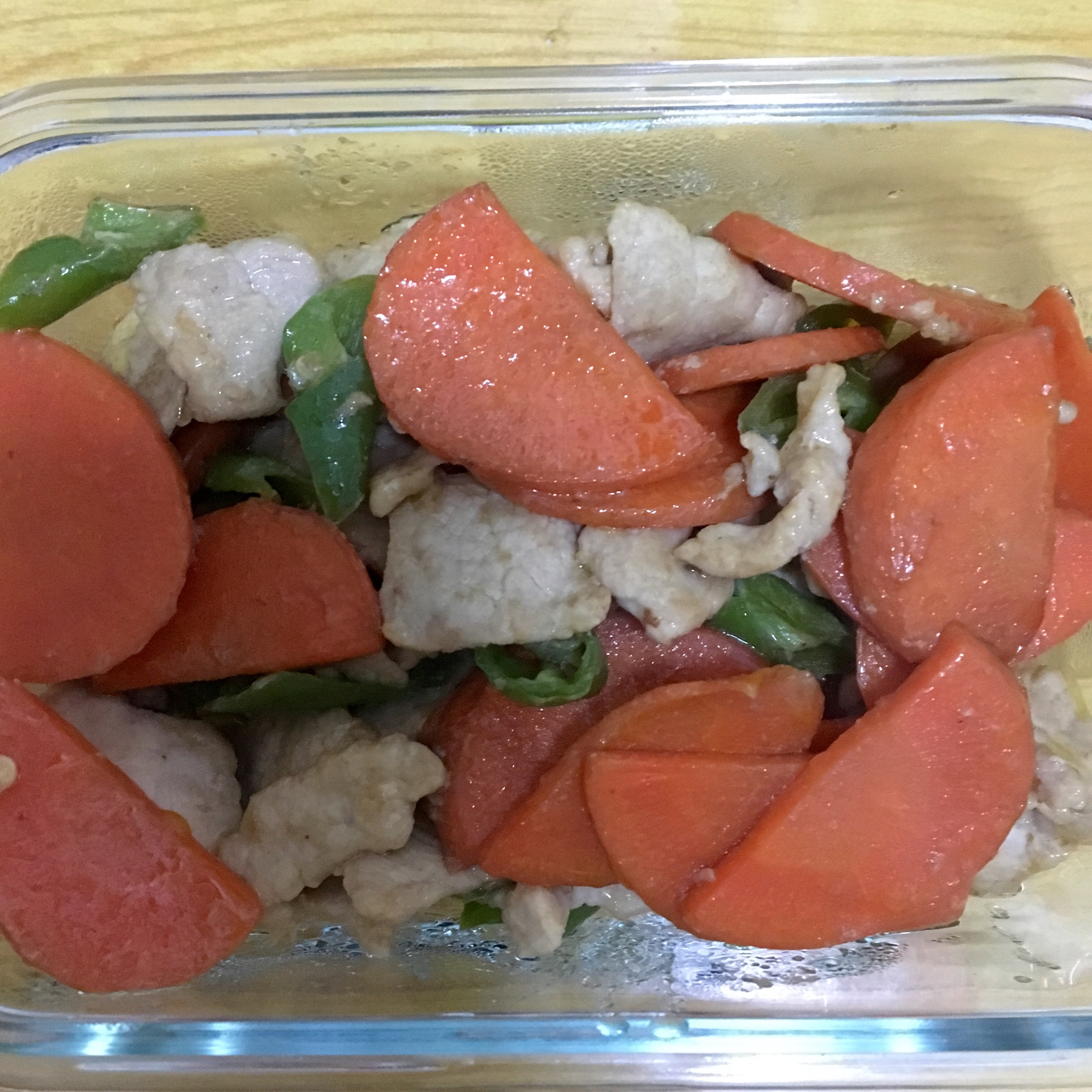 胡萝卜炒肉片