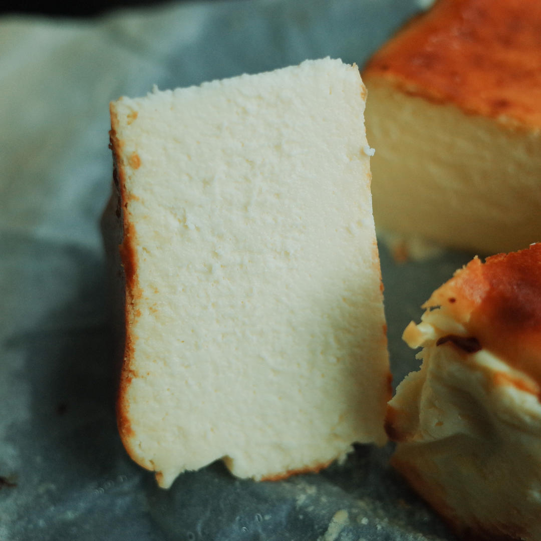 小山进公开食谱-使用大量牛奶，无淡奶油的巴斯克乳酪蛋糕