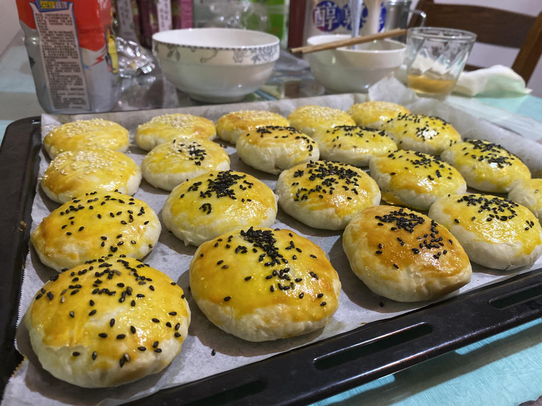 酥皮绿豆饼   酥得掉渣渣