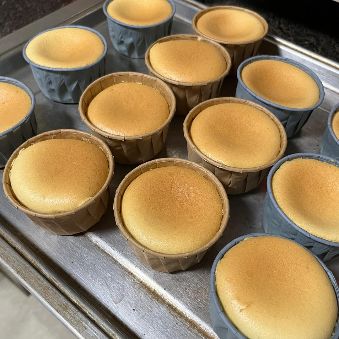 戚风小纸杯蛋糕