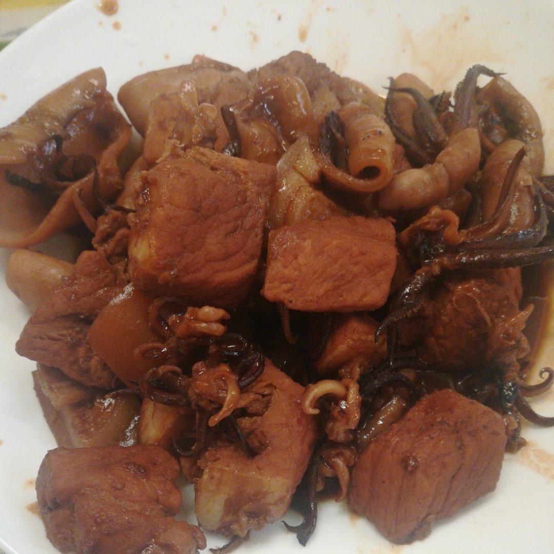 墨鱼红烧肉