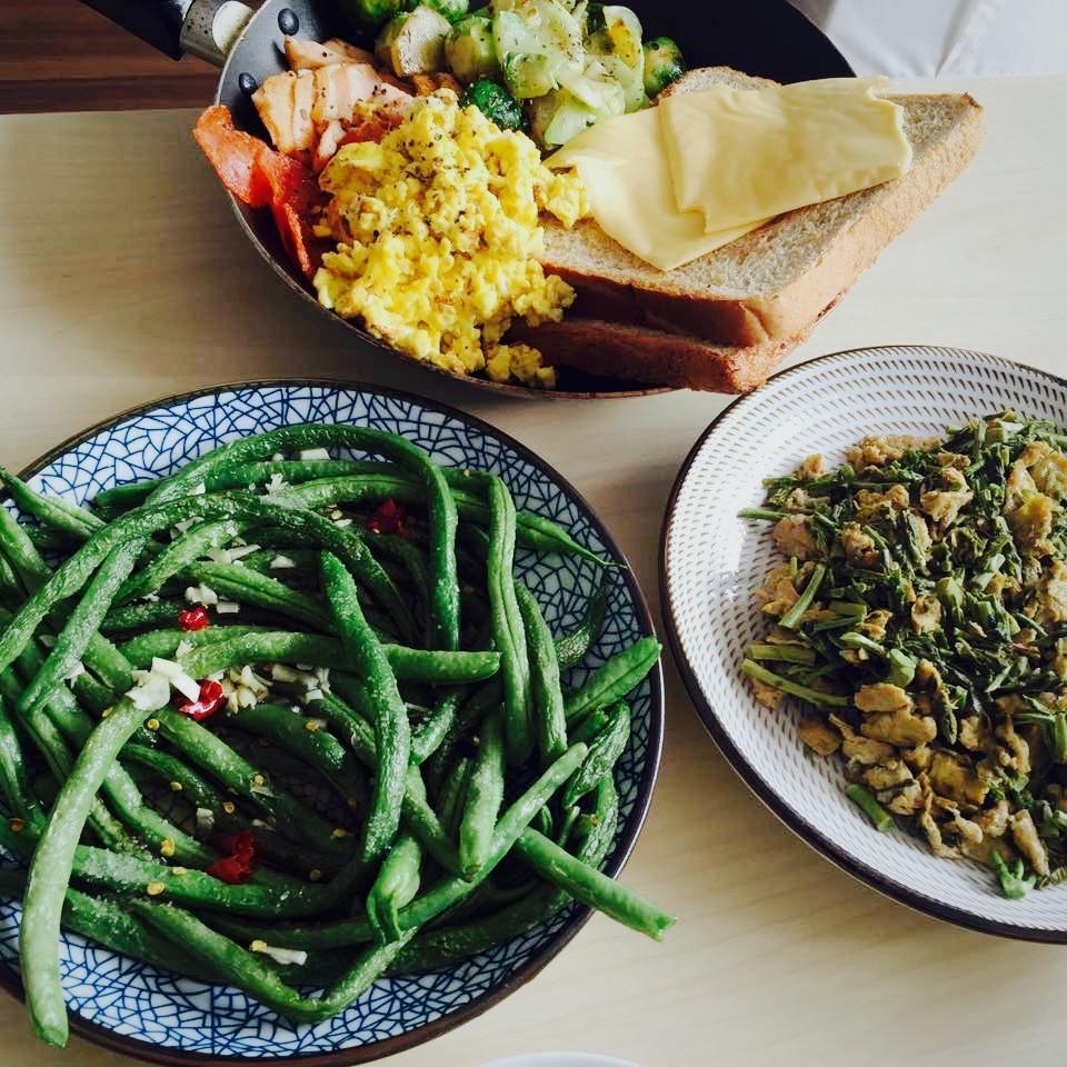 撑死人早餐之拌豆角（试发无图）的做法