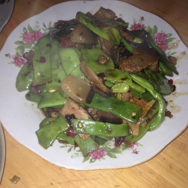 腊肉炒扁豆